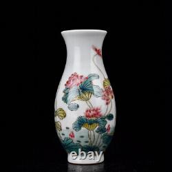 Chinese Pastel Porcelain HandPainted Exquisite Lotus Vase 19761