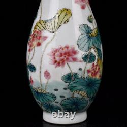 Chinese Pastel Porcelain HandPainted Exquisite Lotus Vase 19761