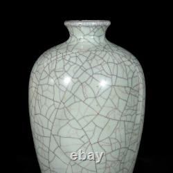 Chinese Porcelain Gilded Handmade Exquisite Lettering Vase 25525