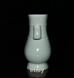 Chinese Porcelain HandPainted Exquisite Vase 10820