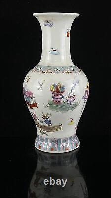 Chinese Porcelain Handmade Exquisite Eight Treasure Pattern Vase 16933