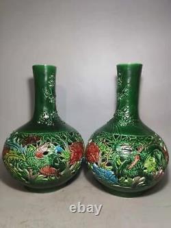 Chinese Porcelain Handmade Exquisite a pair Hollow out Vases 40789