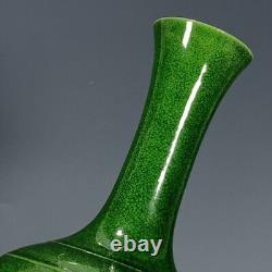 Chinese Porcelain Qing Dynasty Kangxi Green Glaze Long Necked Vase 9.44 Inch