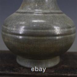 Chinese Porcelain Song Dynasty Guan Kiln Celadon Glaze Vase 8.66 Inch