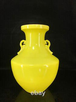 Chinese Yellow glaze Porcelain Handmade Exquisite Vase 16852