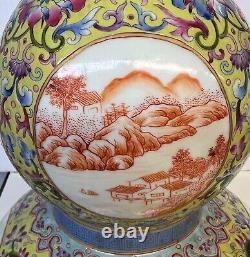 Chinese antique porcelain Vase. Qing Qianlong Mark. 14 1/4 inches