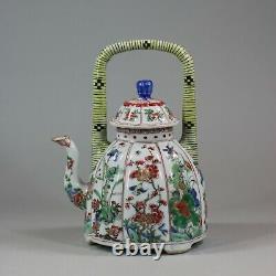 Chinese famille-verte moulded wine pot and cover, Kangxi (1662-1722)