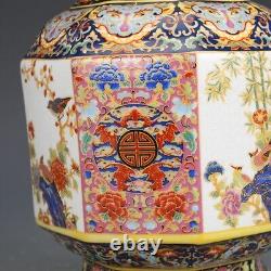 Chinese old Qianlong offcial Porcelain Color Painted flower bird Vase
