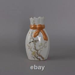 Collectable Art Handmade Painting Famille Rose Porcelain Flowers Bird Vase