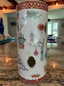 Exceptional Chinese Porcelain Hat Stand Vase with Precious Objects Floral Vases