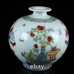 Exquisite Old Chinese porcelain color Hand Painted Bogu pattern Vase 8026