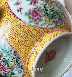 Fine Antique Chinese Porcelain famille rose Bowl. Qianlong Mark