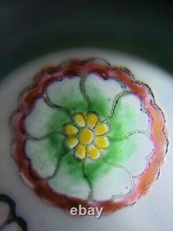 Fine Chinese Famille Rose Porcelain Vase 9Height