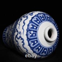 Fine Chinese Hand Painting Blue&white Porcelain Dragon Mei Vase