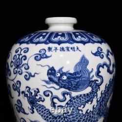 Fine Chinese Hand Painting Blue&white Porcelain Dragon Mei Vase