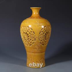 Fine Chinese Hand Painting Yellow Glazed Porcelain Mei Vase