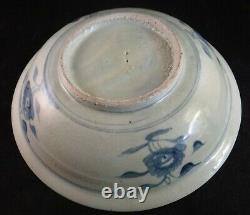 Fine Chinese Ming dynasty B&W Porcelain Charger. C. 1600. 12 dia