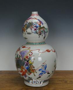 Fine Chinese Wucai Famille Verte Figure Double Gourd Porcelain Vase