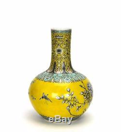 Fine Chinese Yellow Glazed Ground Black Ink Floral Porcelain Vase with Seal Mark