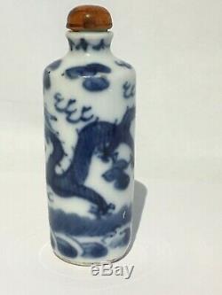 Fine Estate Antique Vintage Chinese Blue White Porcelain Snuff Bottle Dragons