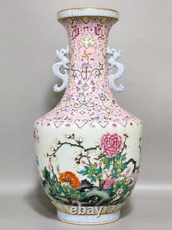 Fine Qing Dynasty Chinese Porcelain Famille Rose Flowers Duo Handle Vase