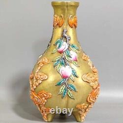 Fine Rare Qing Dynasty Chinese Porcelain Famille Rose Gilted Gold Peach Vase