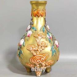 Fine Rare Qing Dynasty Chinese Porcelain Famille Rose Gilted Gold Peach Vase