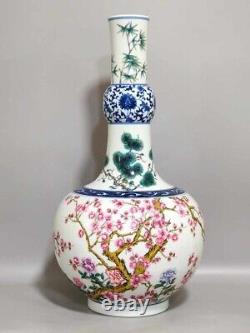 Fine Rare Qing Dynasty Chinese Porcelain Famille Rose Song Zhu Mei Flower Vase