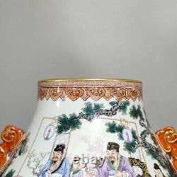 Fine Rare Qing Dynasty Chinese Porcelain Famille Rsoe Characters Duo Handle Vase