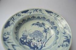 Good Antique blue white Chinese Kangxi c 18th century Porcelain dish