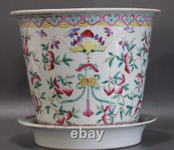 Gorgeous Pair of Antique Chinese Porcelain Planters Qing Period