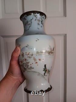 Hand painted Antique Chinese porcelain Vase. Beautiful Landscape scenery