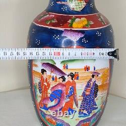 Handmade Old Chinese Porcelain Vase Vintage. Large Size For Decoration