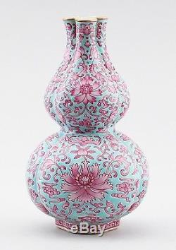 LATE 19th ANTIQUE CHINESE PORCELAIN FAMILLE ROSE TULIP VASE QING DYNASTY