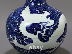 Nice Chinese Handmade Painting Blue White Porcelain Dragon Globular Shape Vase