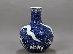 Nice Chinese Handmade Painting Blue White Porcelain Dragon Globular Shape Vase