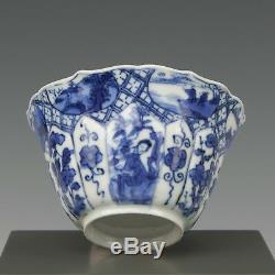 Nice fine Chinese B&W porcelain moulded tea bowl, Kangxi, ca. 1700
