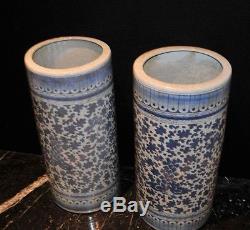 Pair Chinese Blue White Porcelain Umbrella Stands Tall Urns Vases Ming