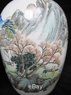 Pair of Antique Early 20th Century Chinese Porcelain Jugs
