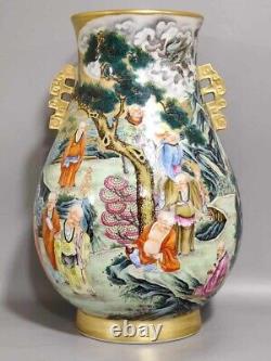 Rare Qing Dynasty Chinese Porcelain Famille Rose 18 Immortals Character Vase