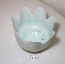 Rare antique Chinese late Ming Dynasty green celadon porcelain pottery vase bowl