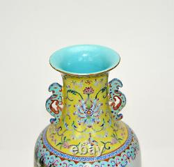 Superb 19th c. Chinese Qing Famille Rose 100 Boy Dragon Boat Porcelain Vase