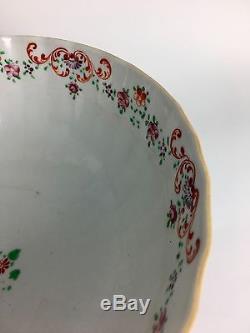 Superb Qianlong 18th Century Large CHINESE Porcelain FAMILLE ROSE MANDARIN Bowl