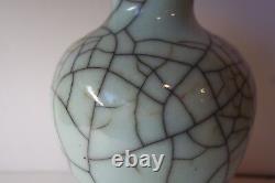 Vintage Antique Chinese Porcelain Guan Ware Celadon Crackle Vase