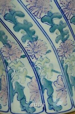 Vintage Chinese Famille Rose Porcelain Painted Lotus Flower Garden Stool 18