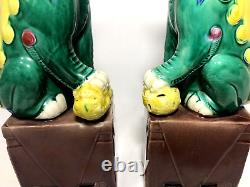 Vintage Pair of Chinese Wucai Porcelain Foo Dogs Figurines Bookends 10.25 Tall